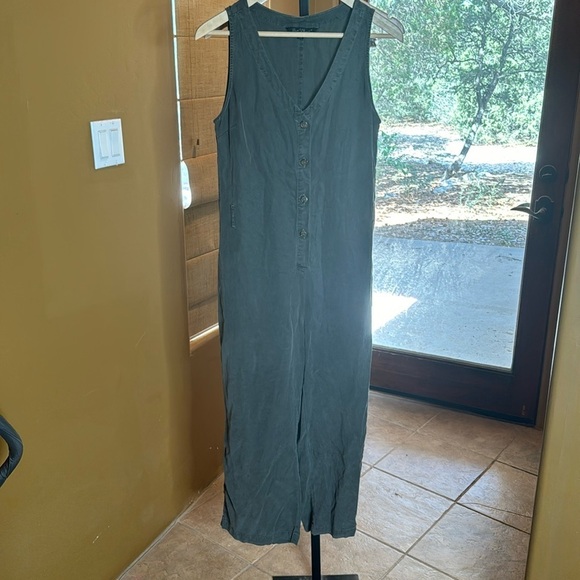 NWOT Velvet Heart Esperanza Olive Green Jumpsuit Size XS - Picture 1 of 8